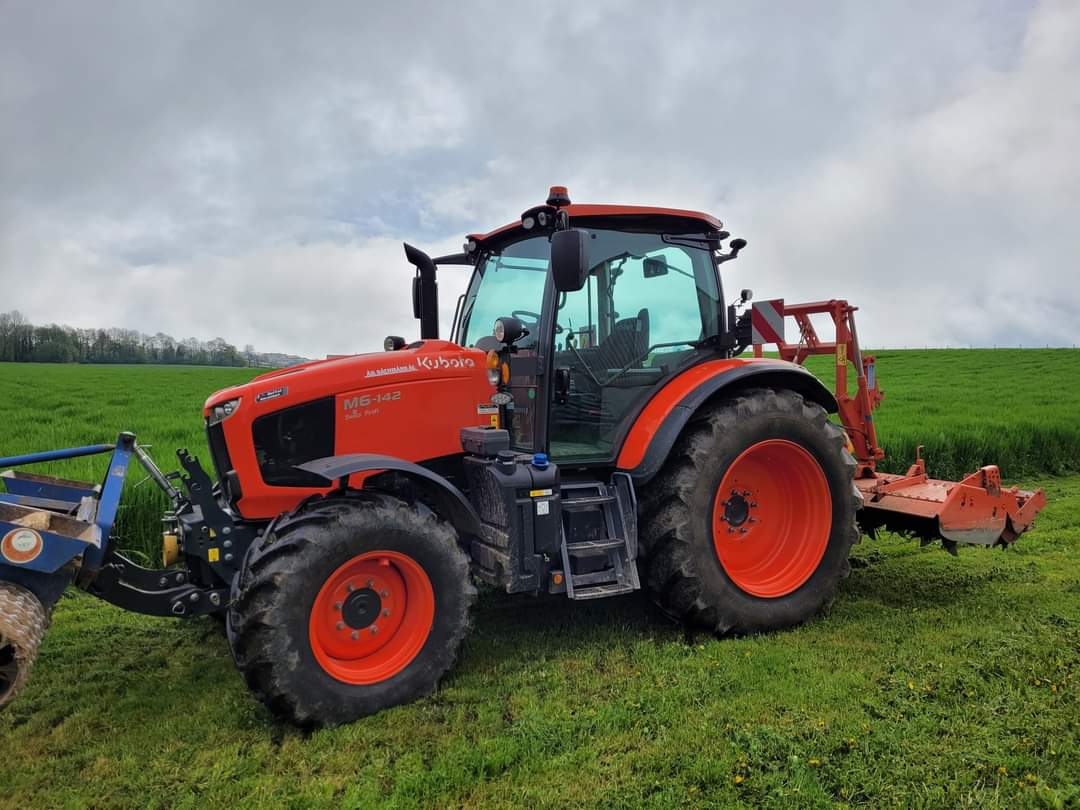 Kubota M6-142 Perdrix Luc 02